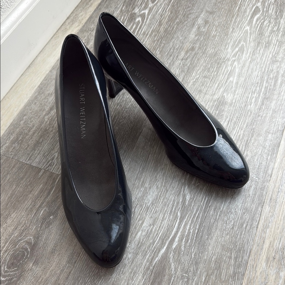 Stuart Weitzman Black Heels Classic Design